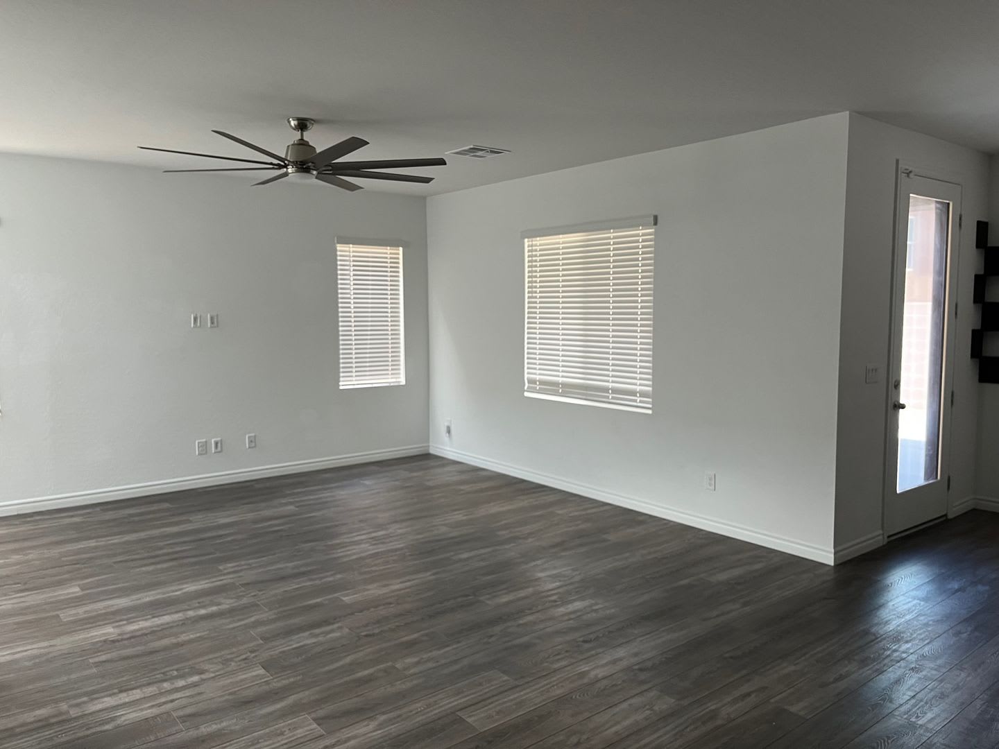 Beautiful New 2 Story Home In Gated Aden Square Community – photo 4