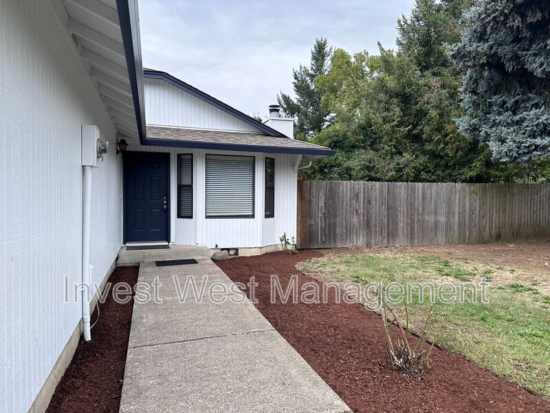 1904 SE Blairmont Drive – photo 4