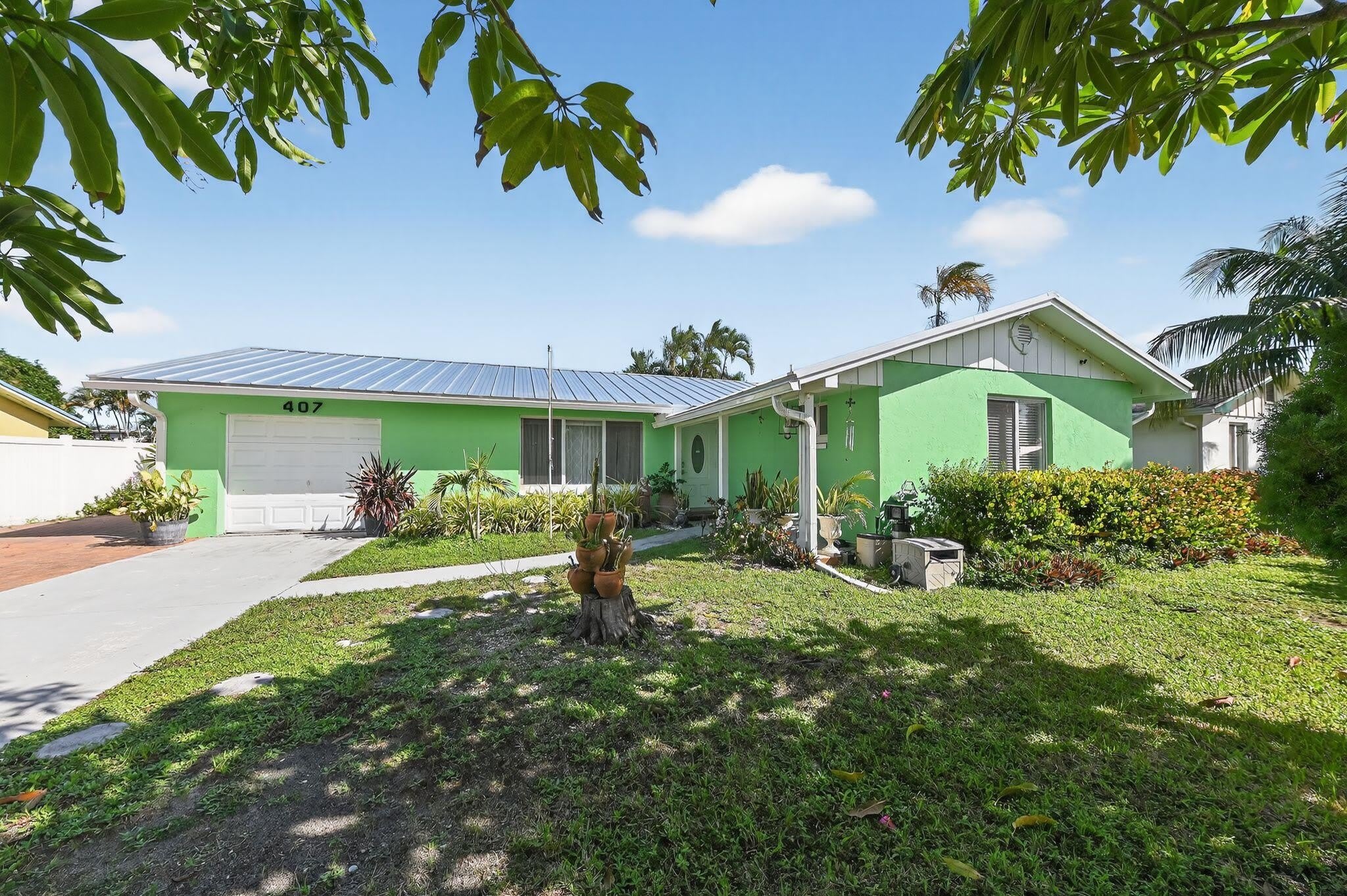 407 Highwood Circle – photo 2