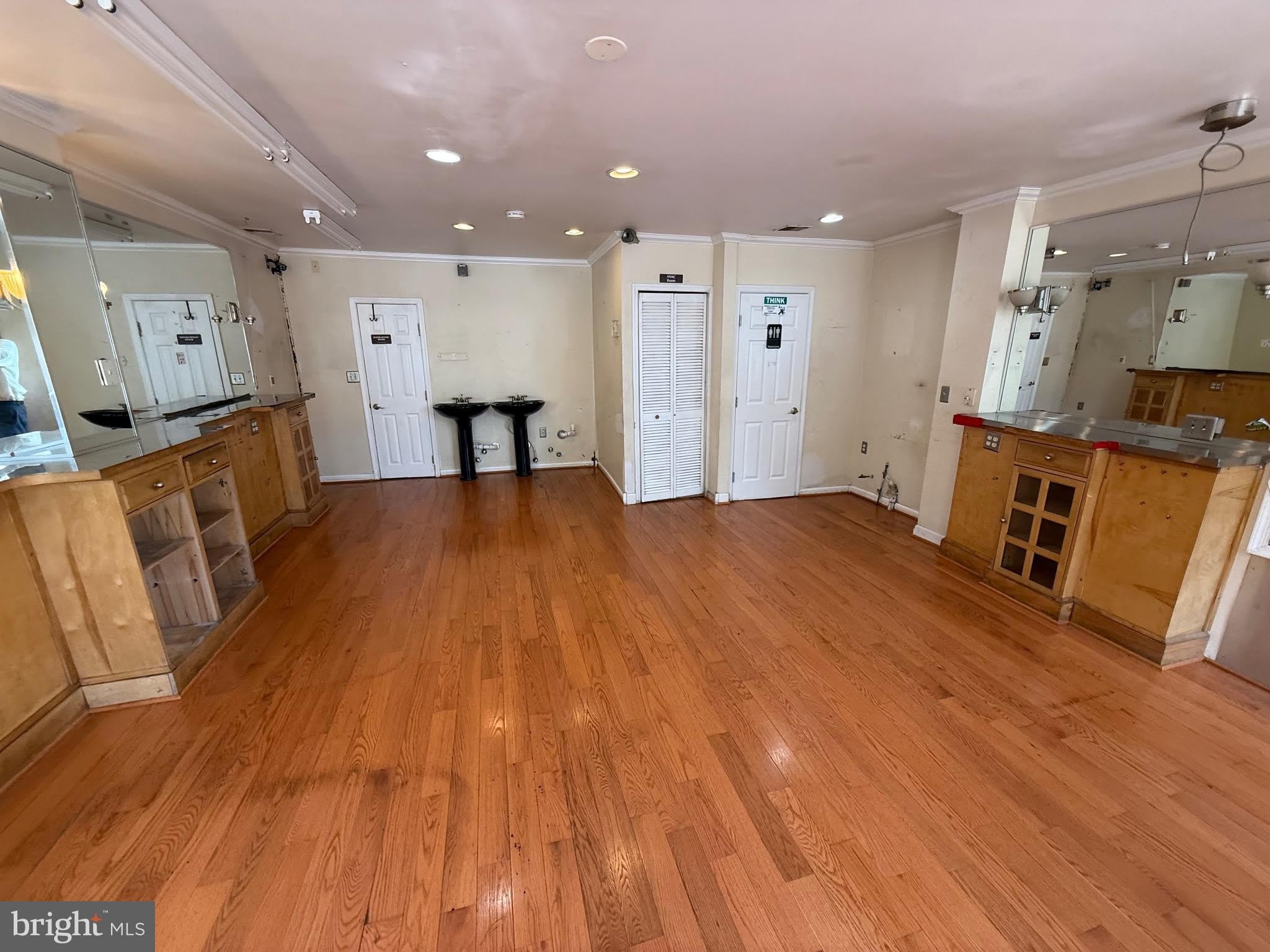 1005 8TH Street SE – photo 4