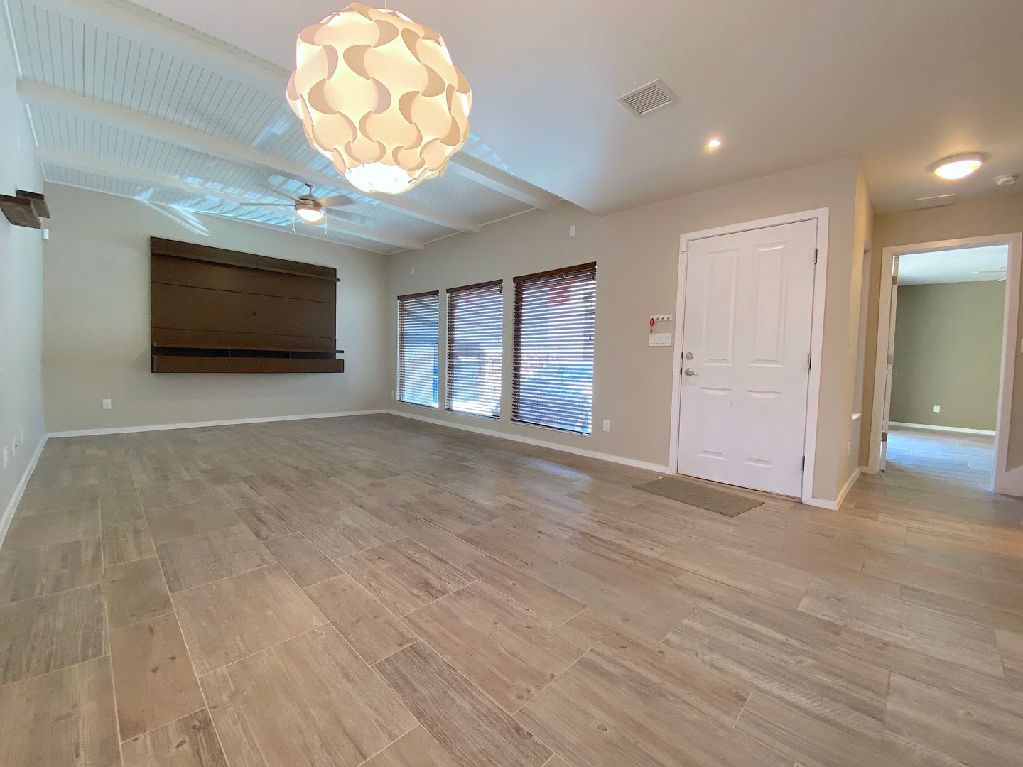 West El Paso 4bed/3.5bath Townhome – photo 3