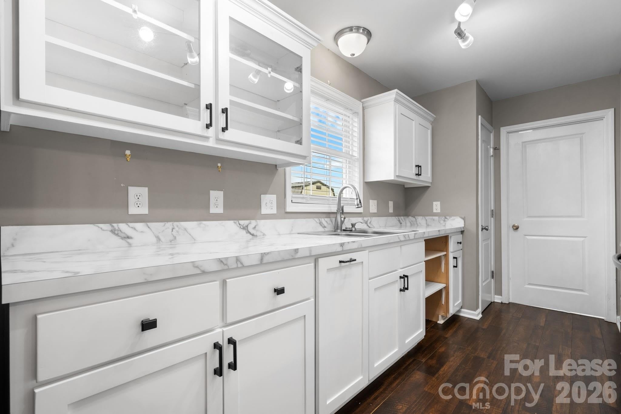 2407 Dellinger Drive – photo 5