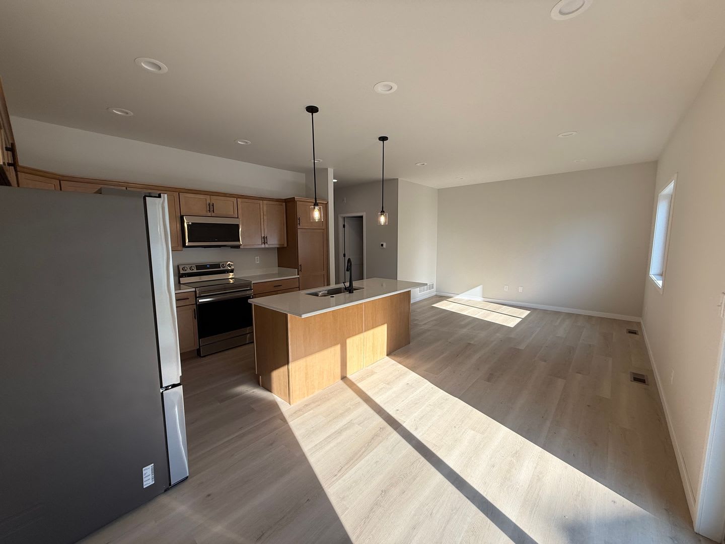 3 Bedroom Townhome – photo 4