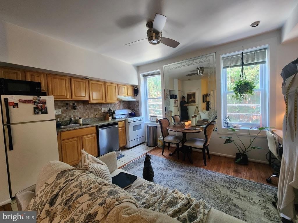 2018 Bainbridge Street – photo 2