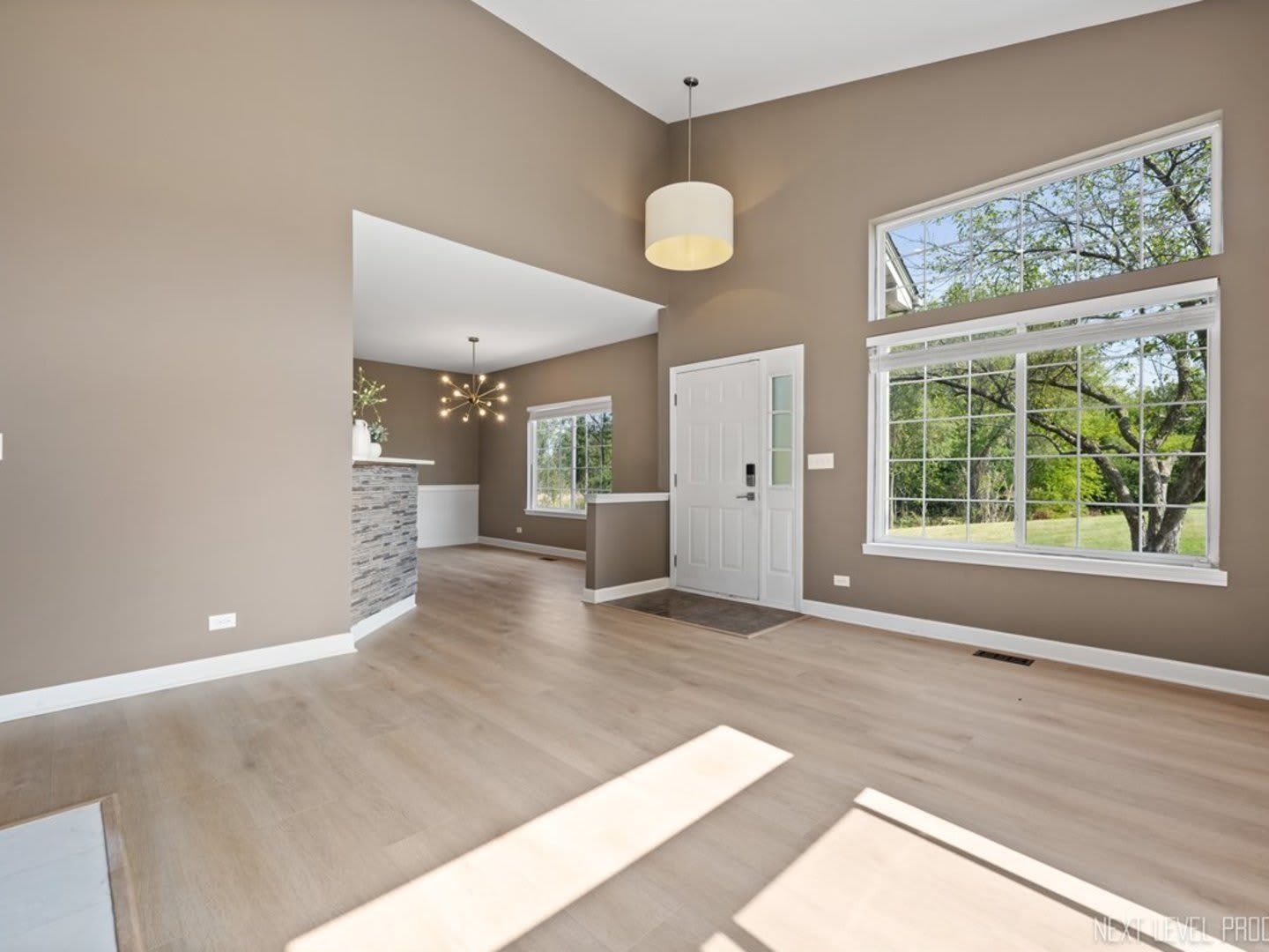 819 Asbury Drive – photo 5