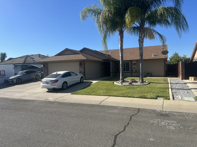 1761 Bay Court – photo 1