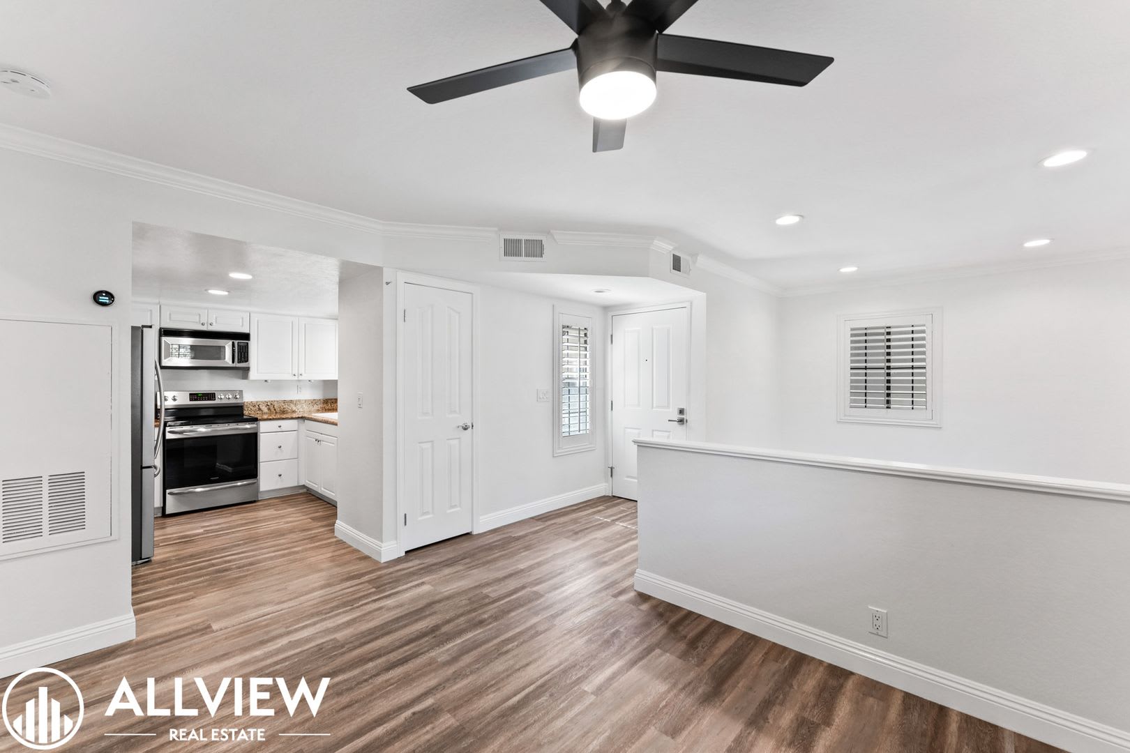 Move-In Ready Laguna Hills Condo – photo 2