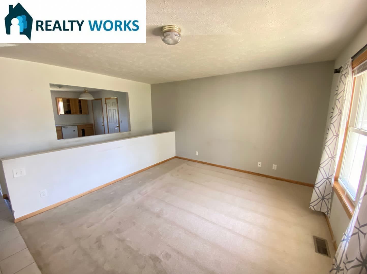 Stunning 4 bedroom Home! – photo 2