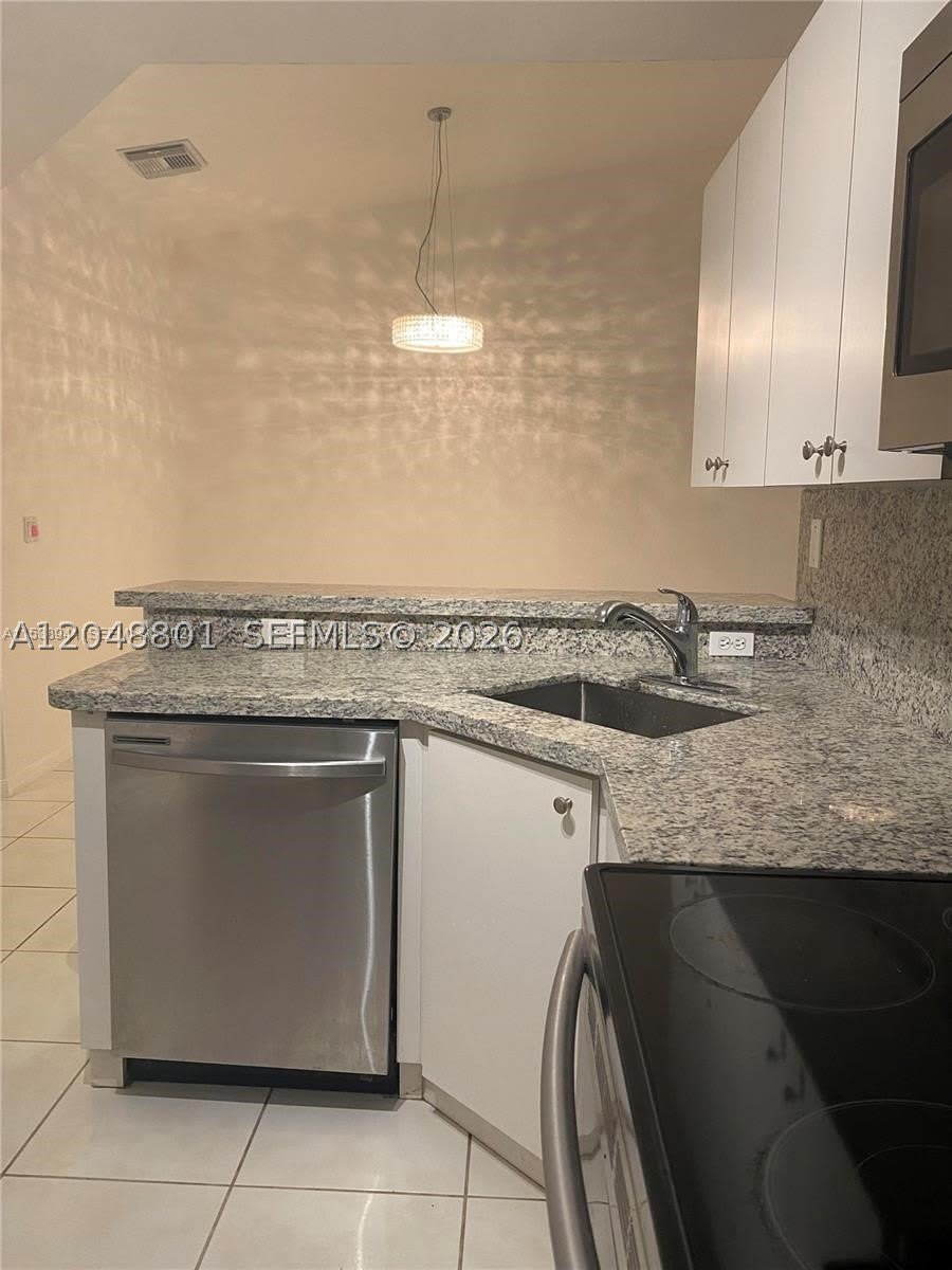 11301 Sw 17Th Ct – photo 5