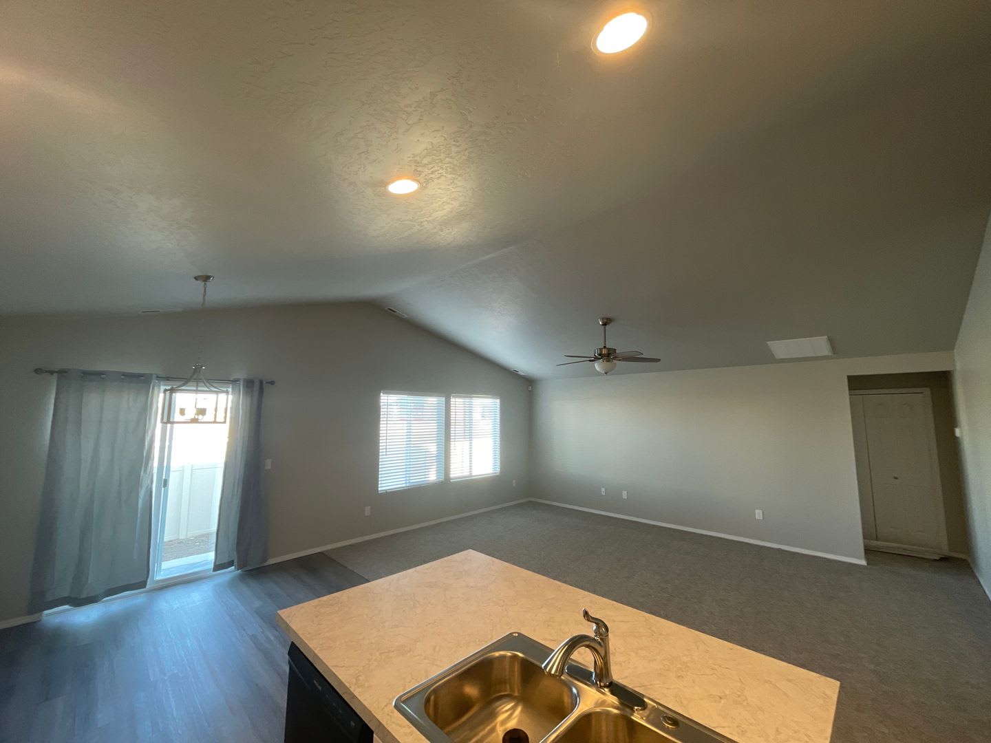 Modern 3 Bed Rental with Ultimate Privacy & Low-Maintenance Living – photo 5