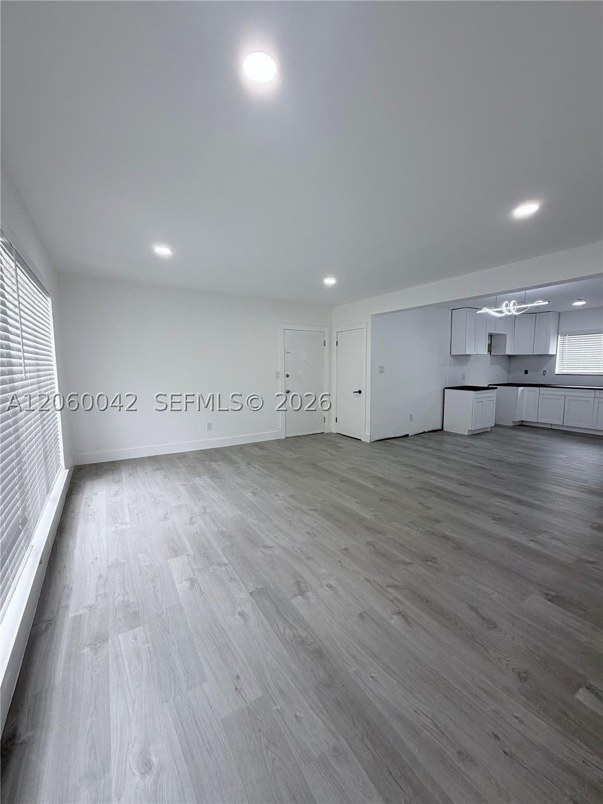 316 Surfside Blvd – photo 4