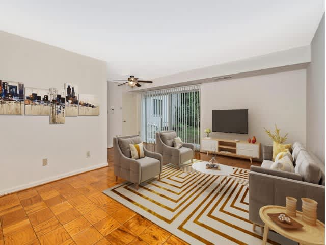 Azalea Apartments – photo 1