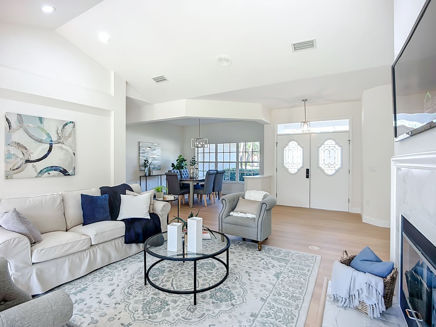 Absolute stunner and an exceptional value. – photo 4