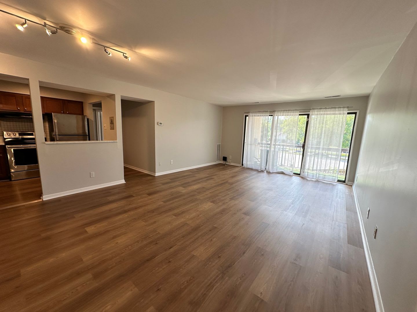 Available for Immediate Move-In – 2 Bed – photo 2
