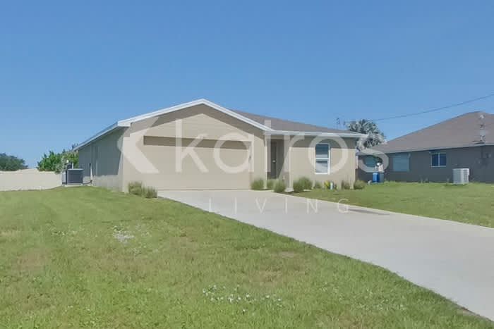 2140 Northwest 22nd Avenue – photo 2