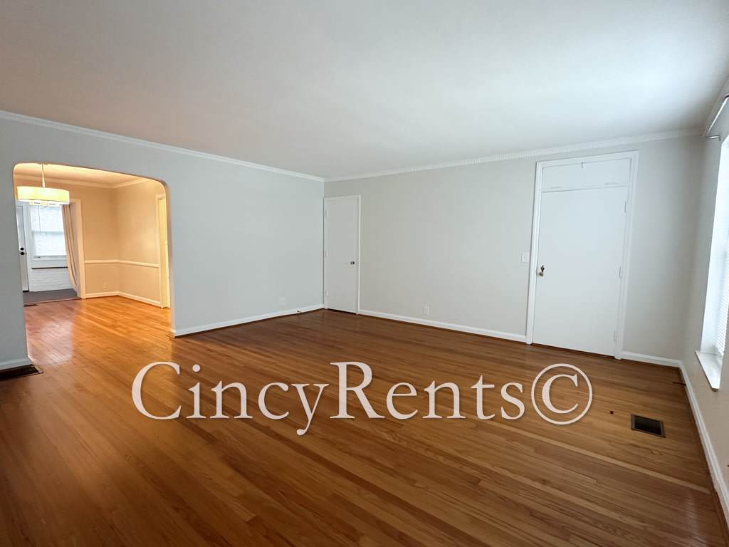1118 Delta Ave – photo 5