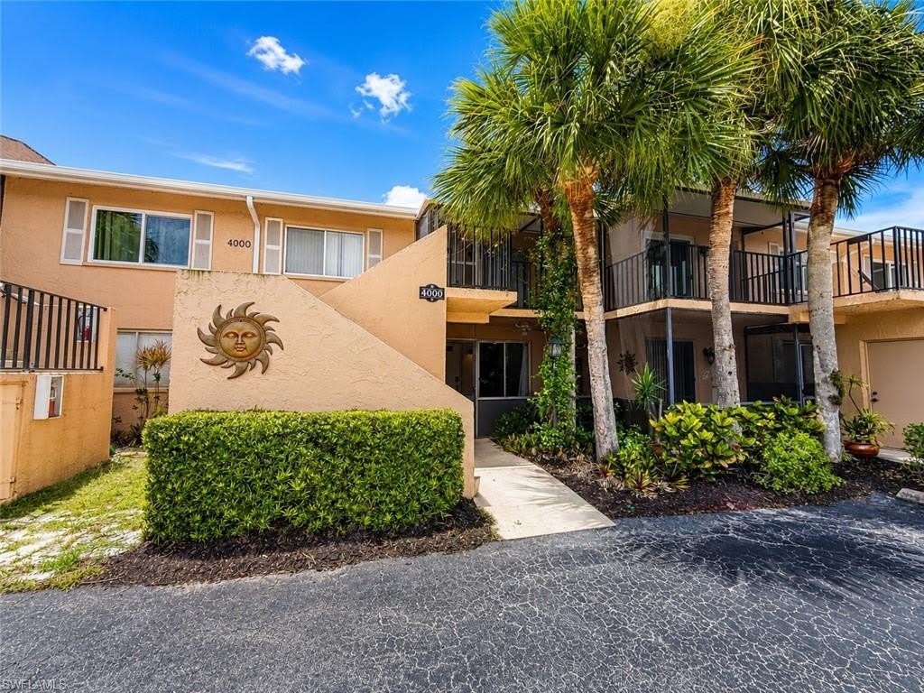 4000 Ice Castle Way – photo 1