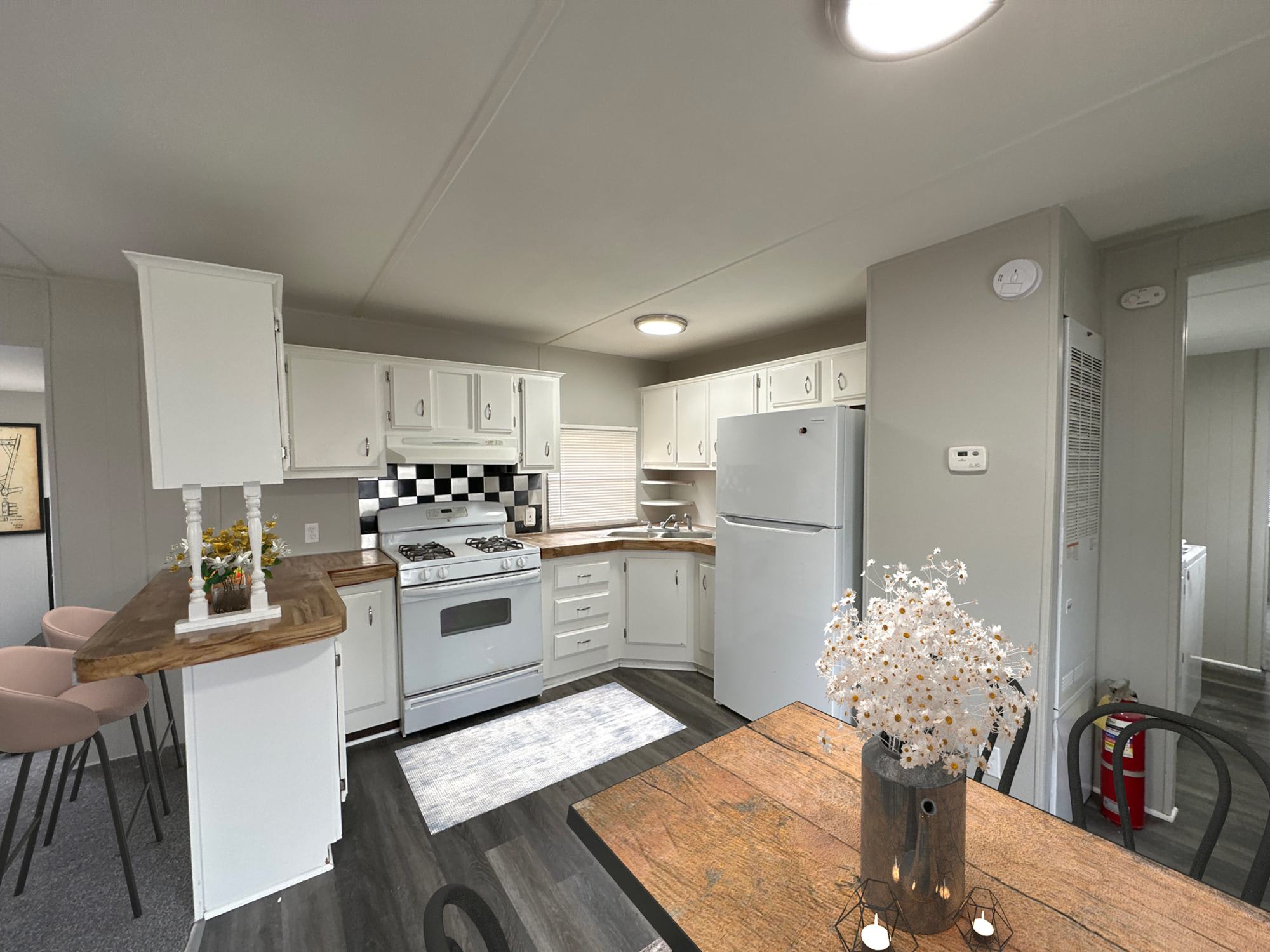 Starlight Mobile Home Park – photo 1