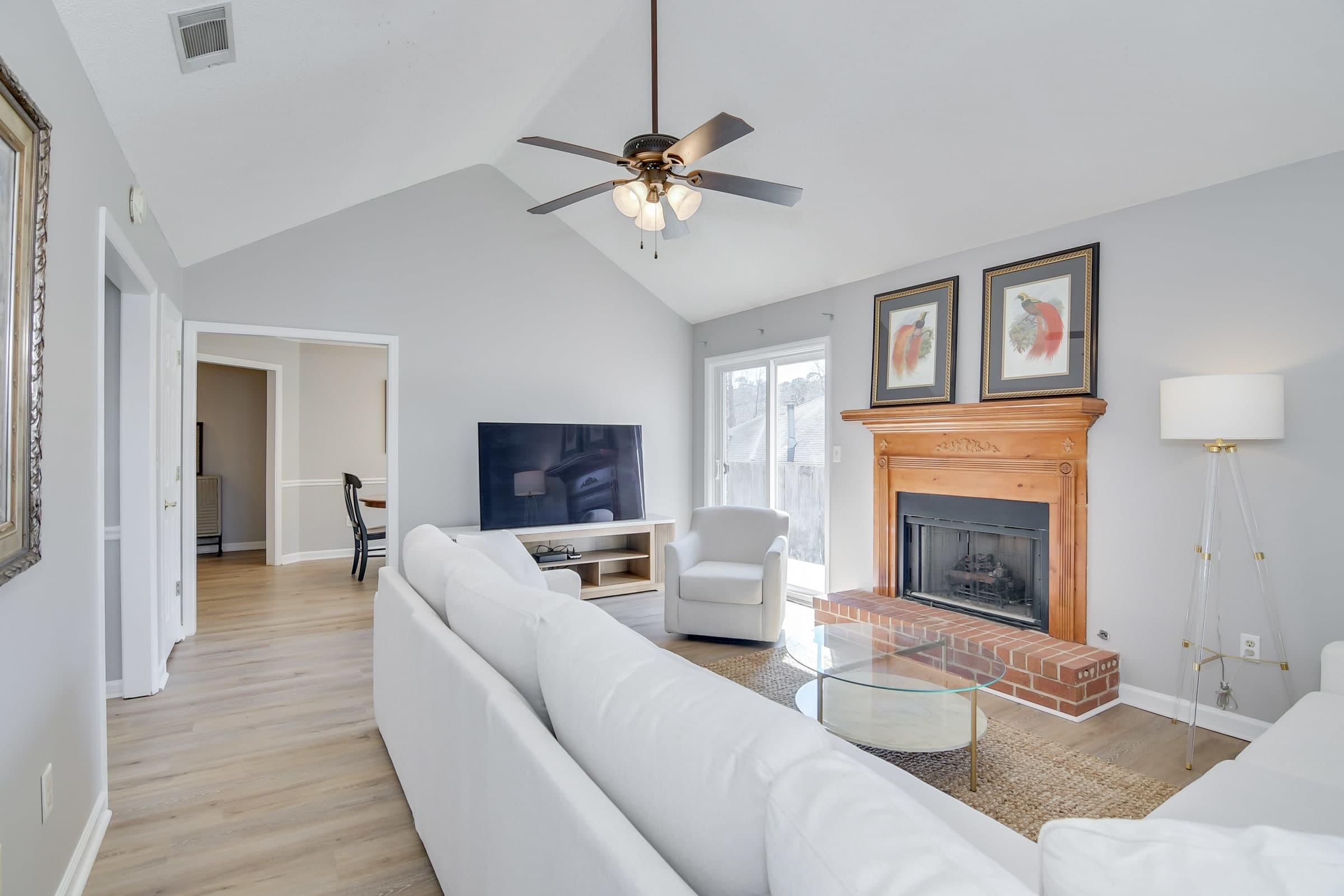 662 Tara Lane – photo 3