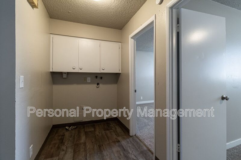 1002 NE 86th ST – photo 5