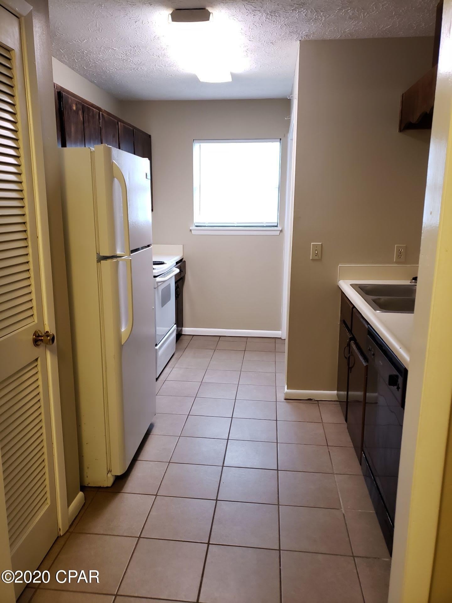 5915 Pinetree Avenue – photo 3