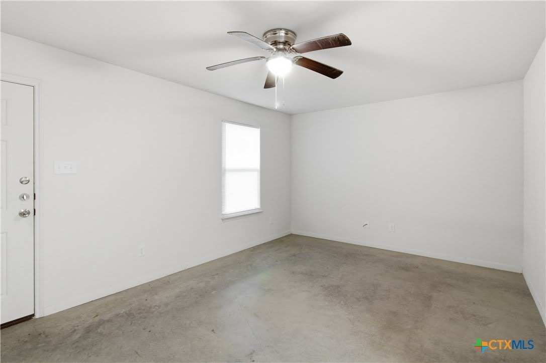 912 S 6th Street – photo 5