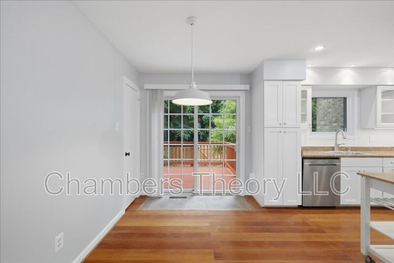 2988 Borge St – photo 5