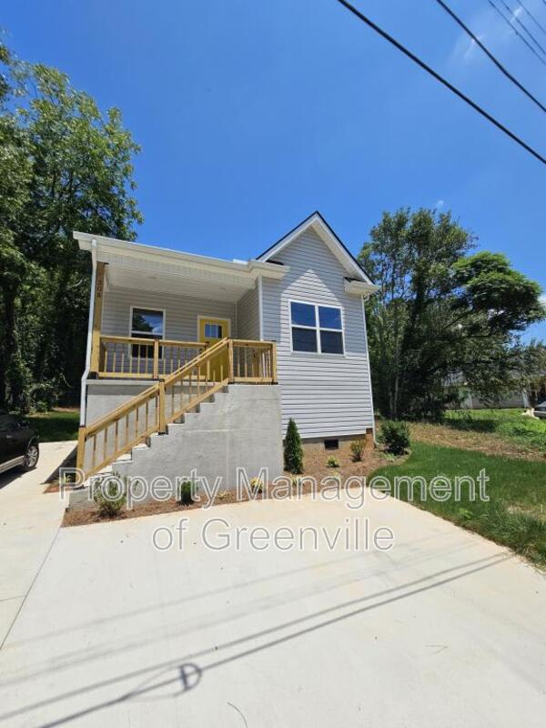 305 Appian Dr – photo 1