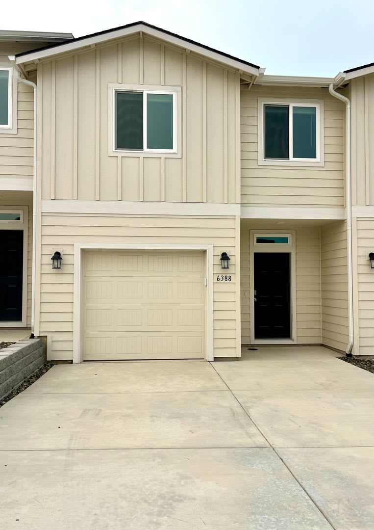 Brand New Townhome – photo 1