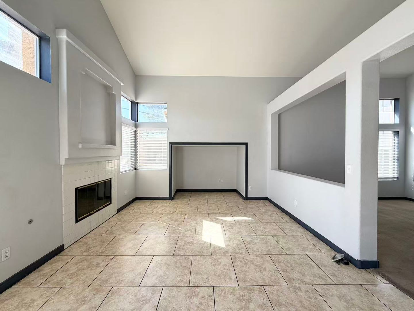 901 Golden Hawk Way – photo 5