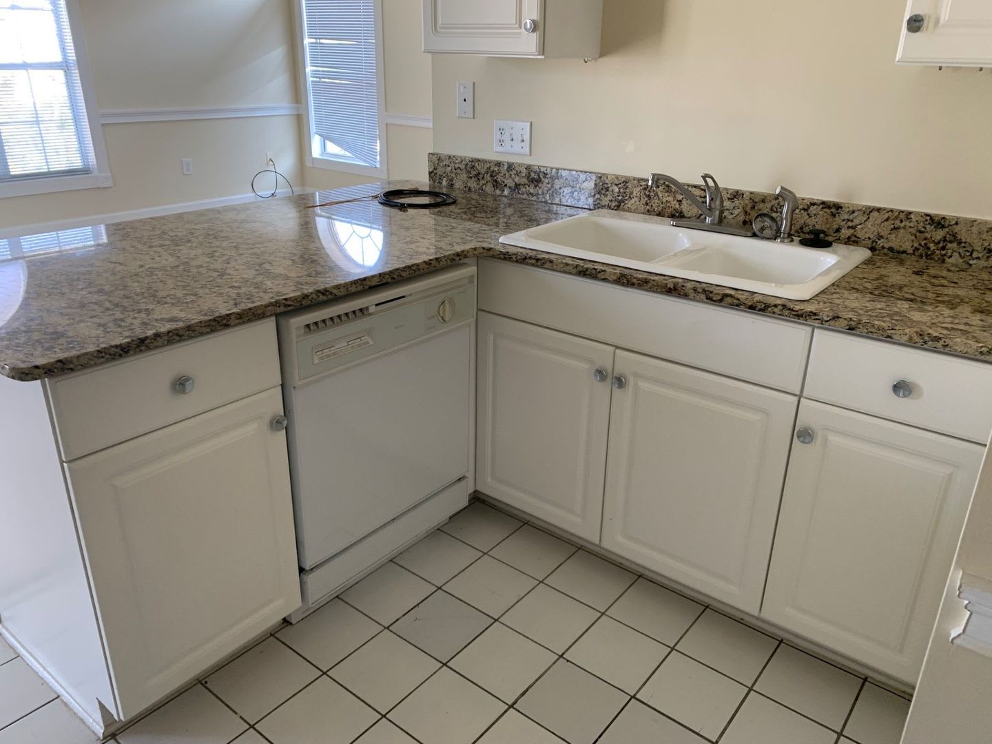 1 Bedroom 3rd Floor Condo in Myrtlewood – photo 5