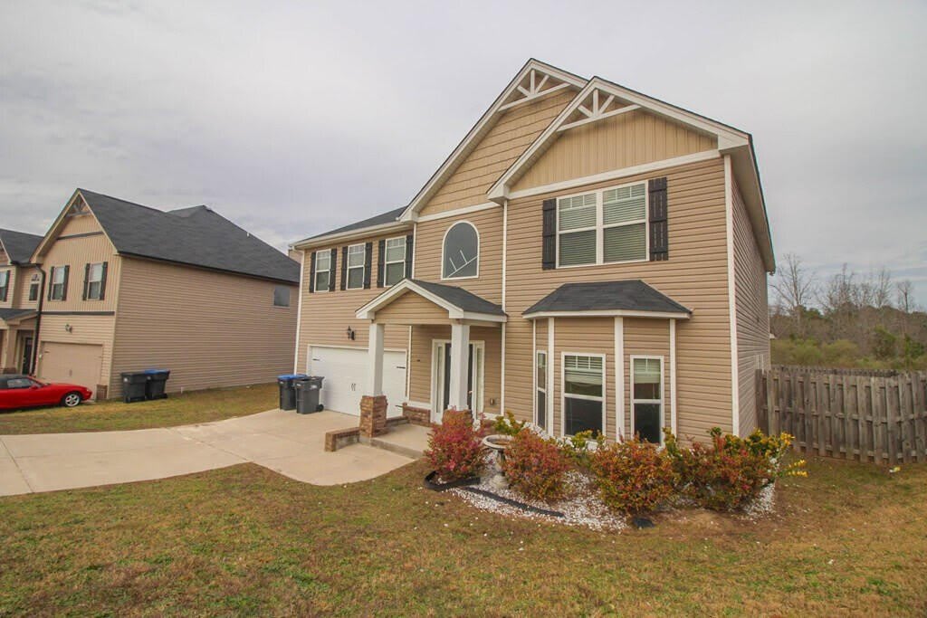 2733 Huntcliffe Drive – photo 2