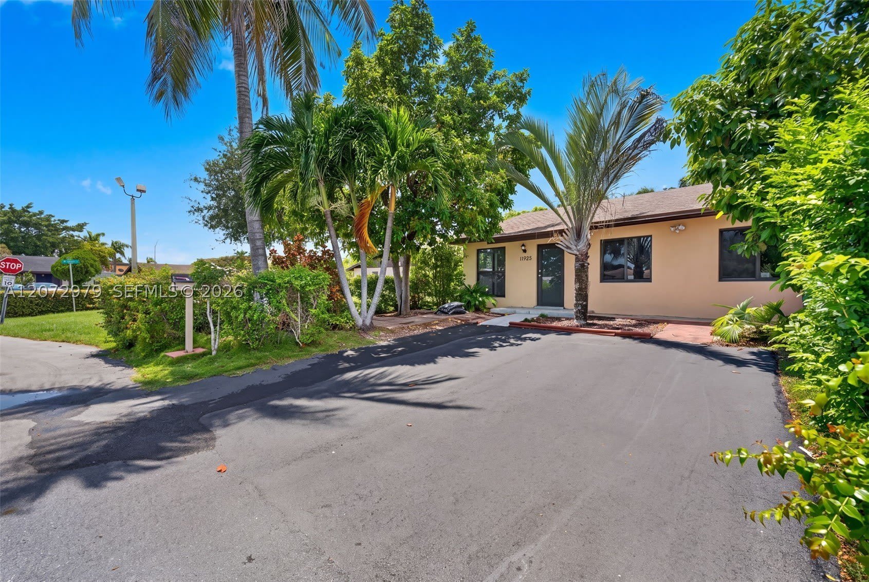 11916 SW 123rd Pl – photo 3