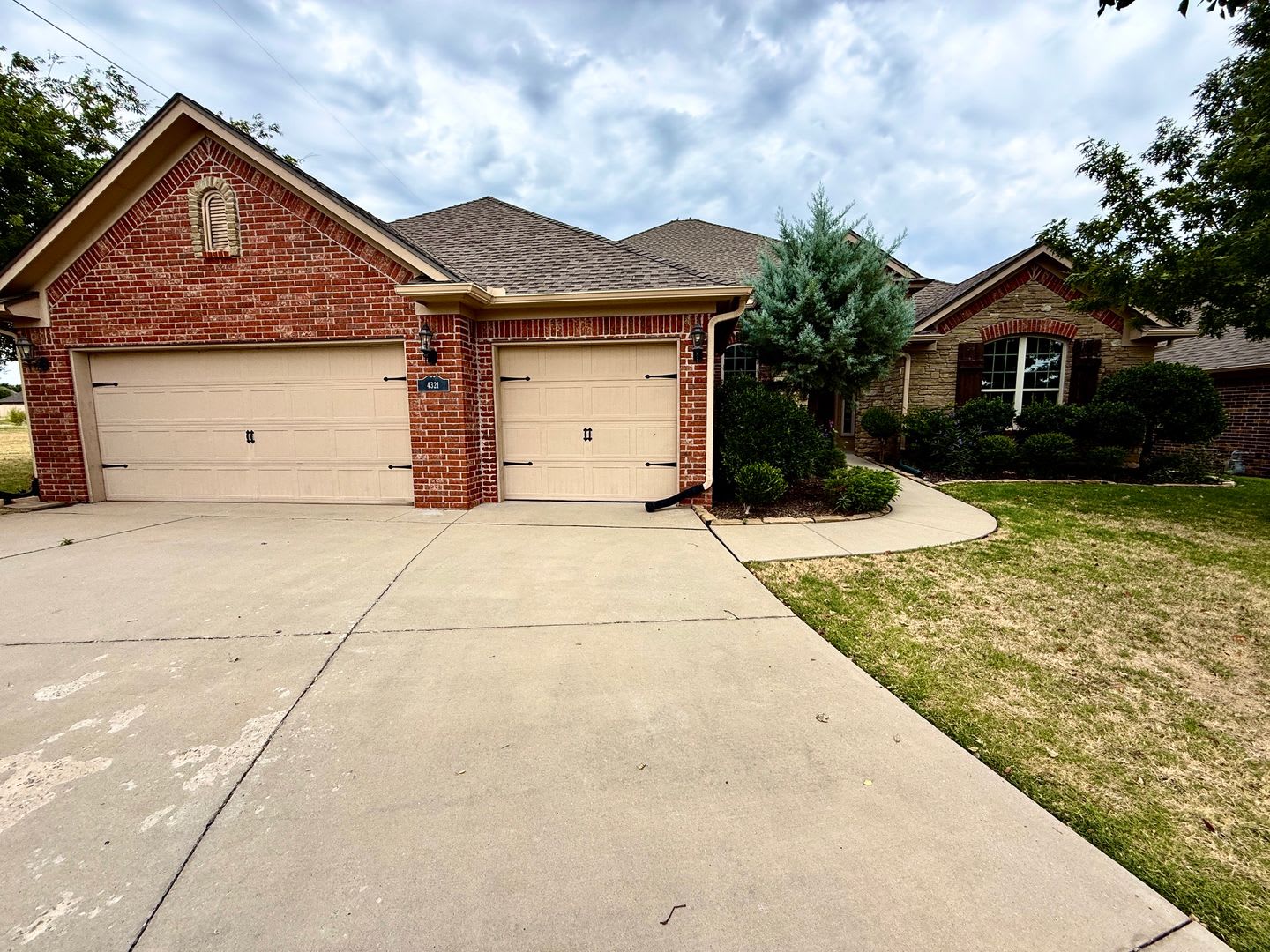 Executive Home in Carrington – photo 3