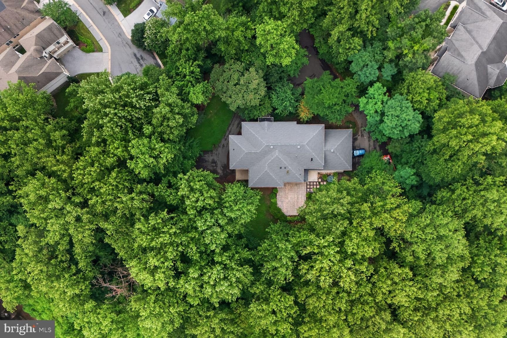 8309 OLD SEVEN LOCKS Road – photo 2