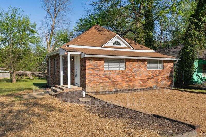 1717 Stanfiel Street – photo 4