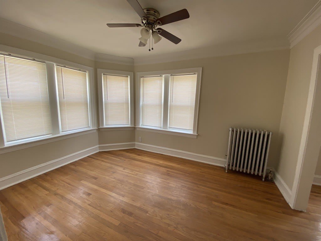 8900 S Langley Avenue – photo 2