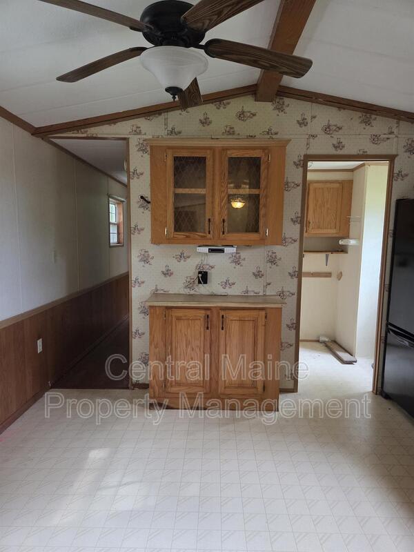 400 Friendship Street – photo 2