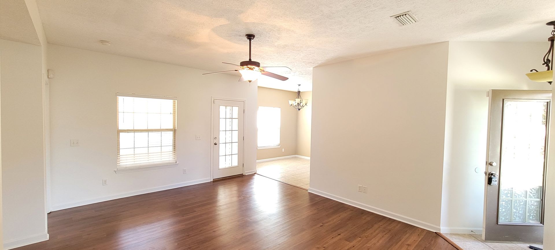 Lynn Haven! 3BR 2BA Home – photo 4