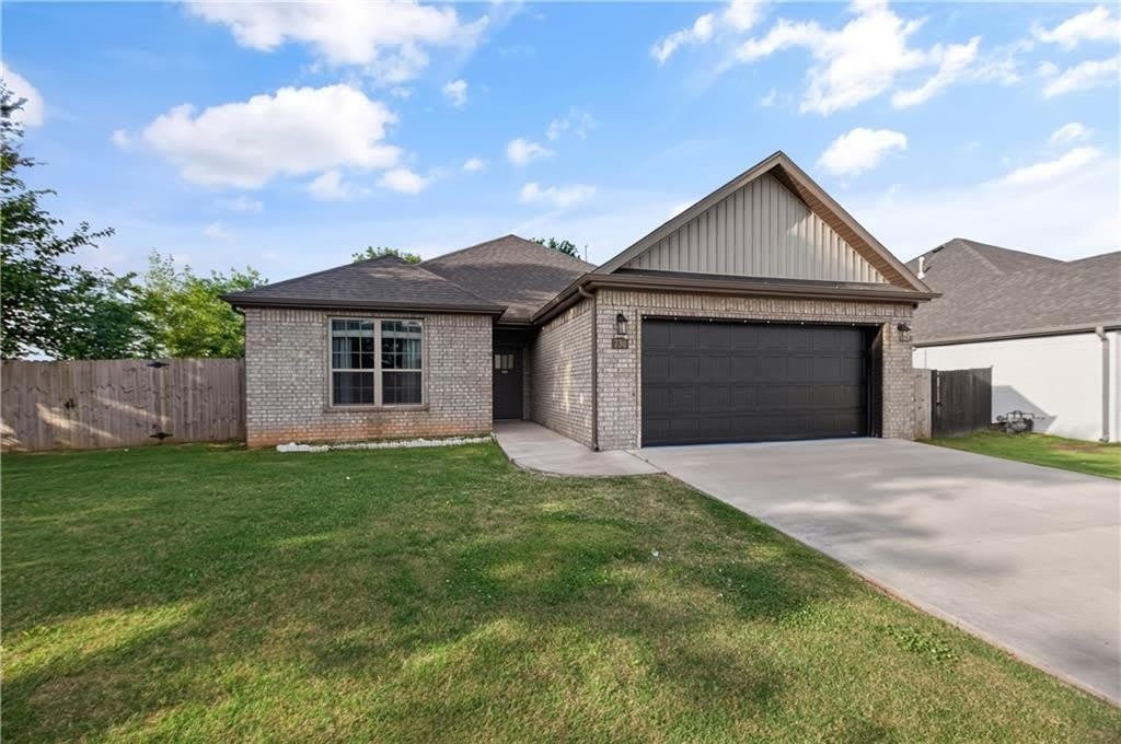 730 Winston Place – photo 1