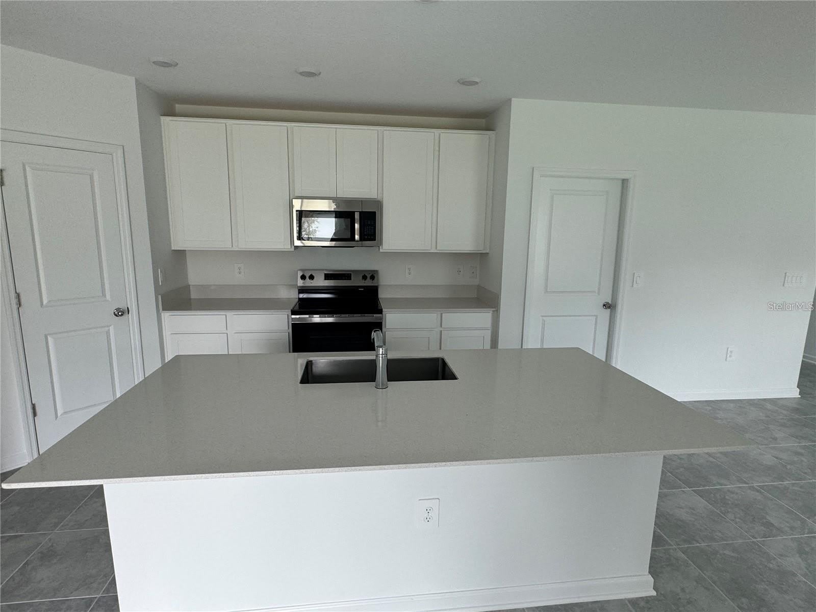 2166 AQUIFER Lane – photo 3