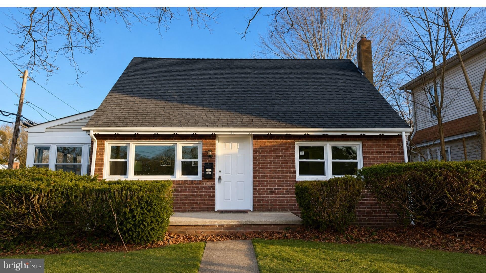 2220 BRUNSWICK Avenue – photo 1