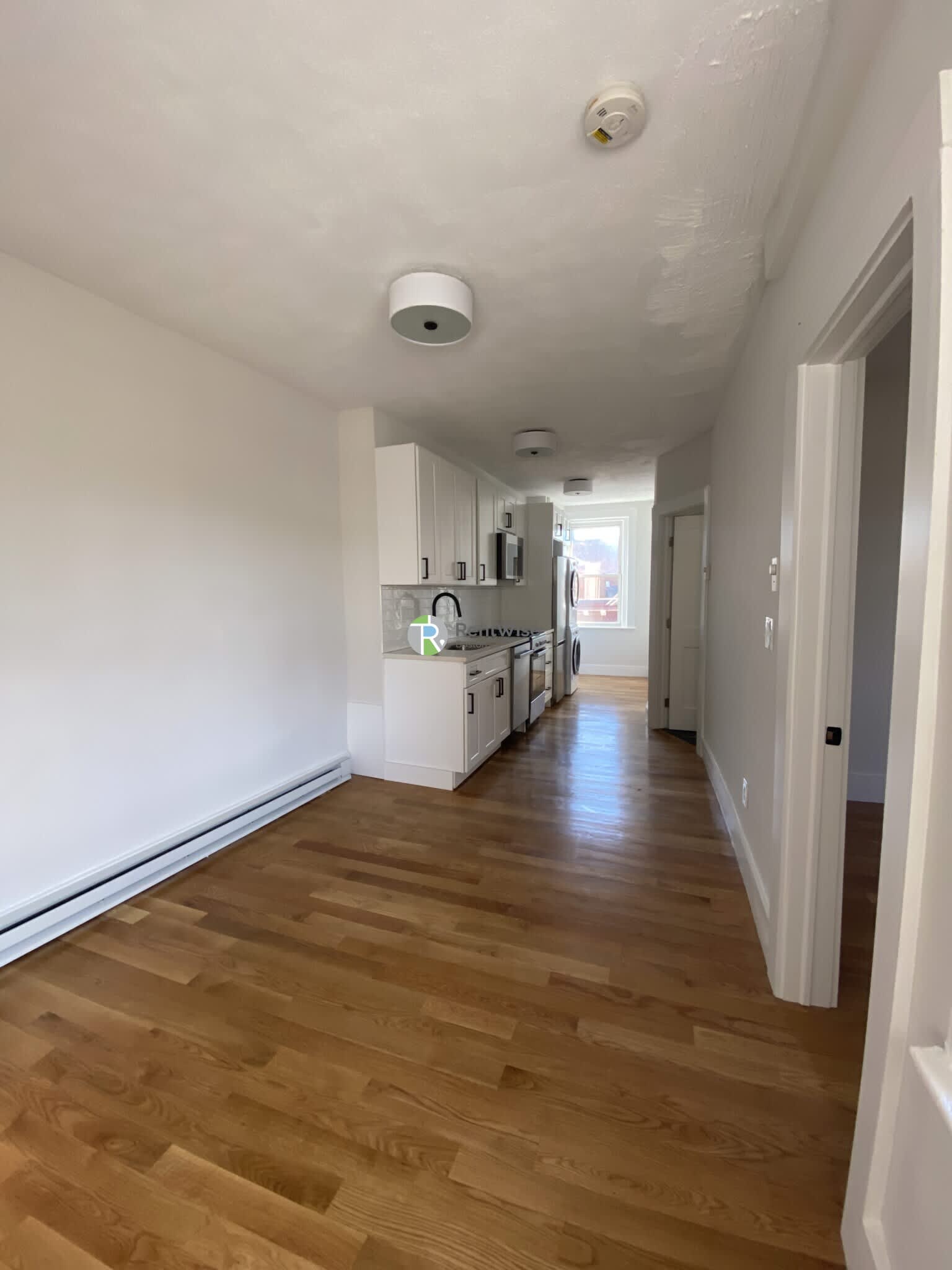 152 Salem Street – photo 2
