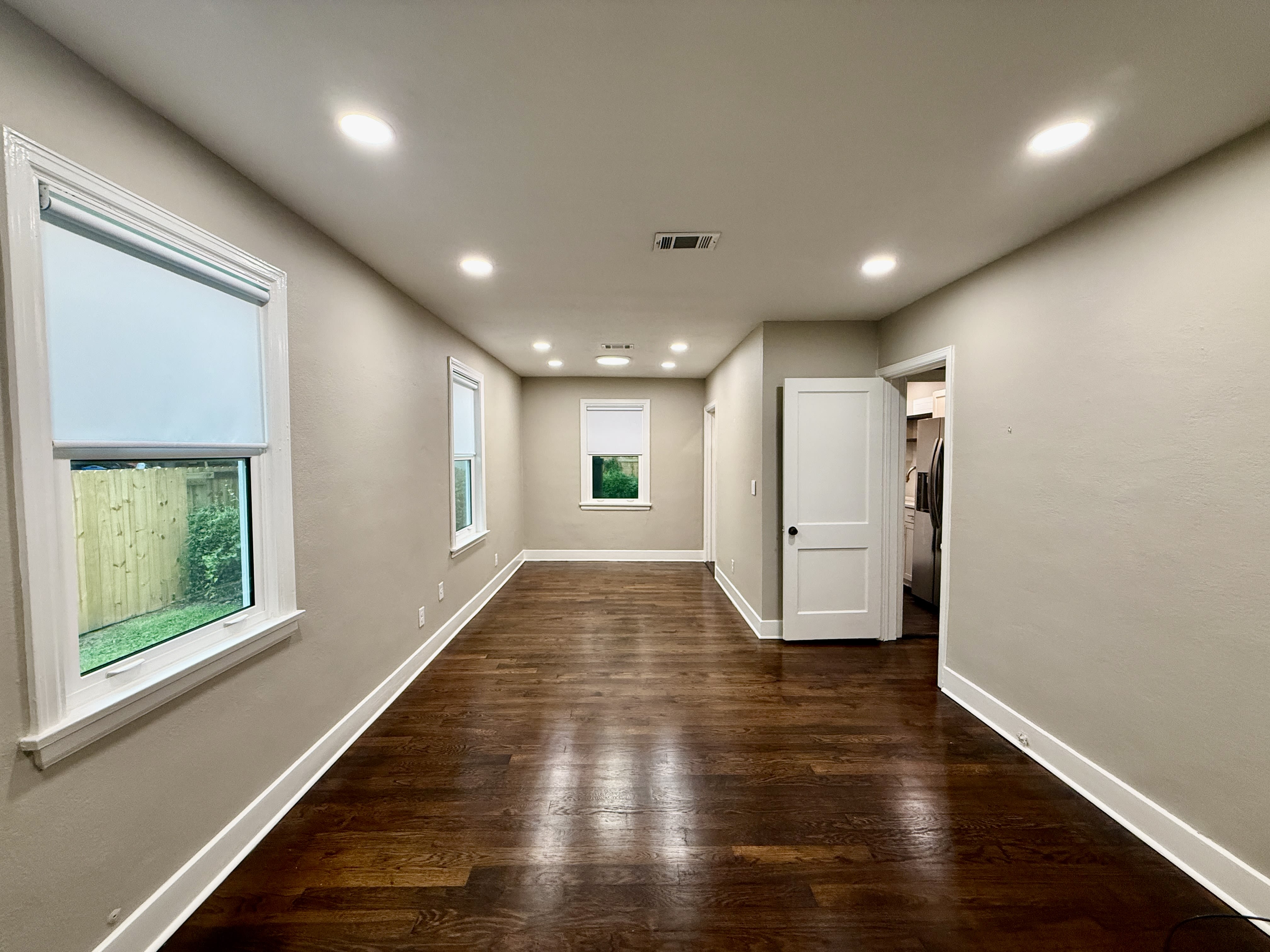 2050 N 13Th Ave – photo 4