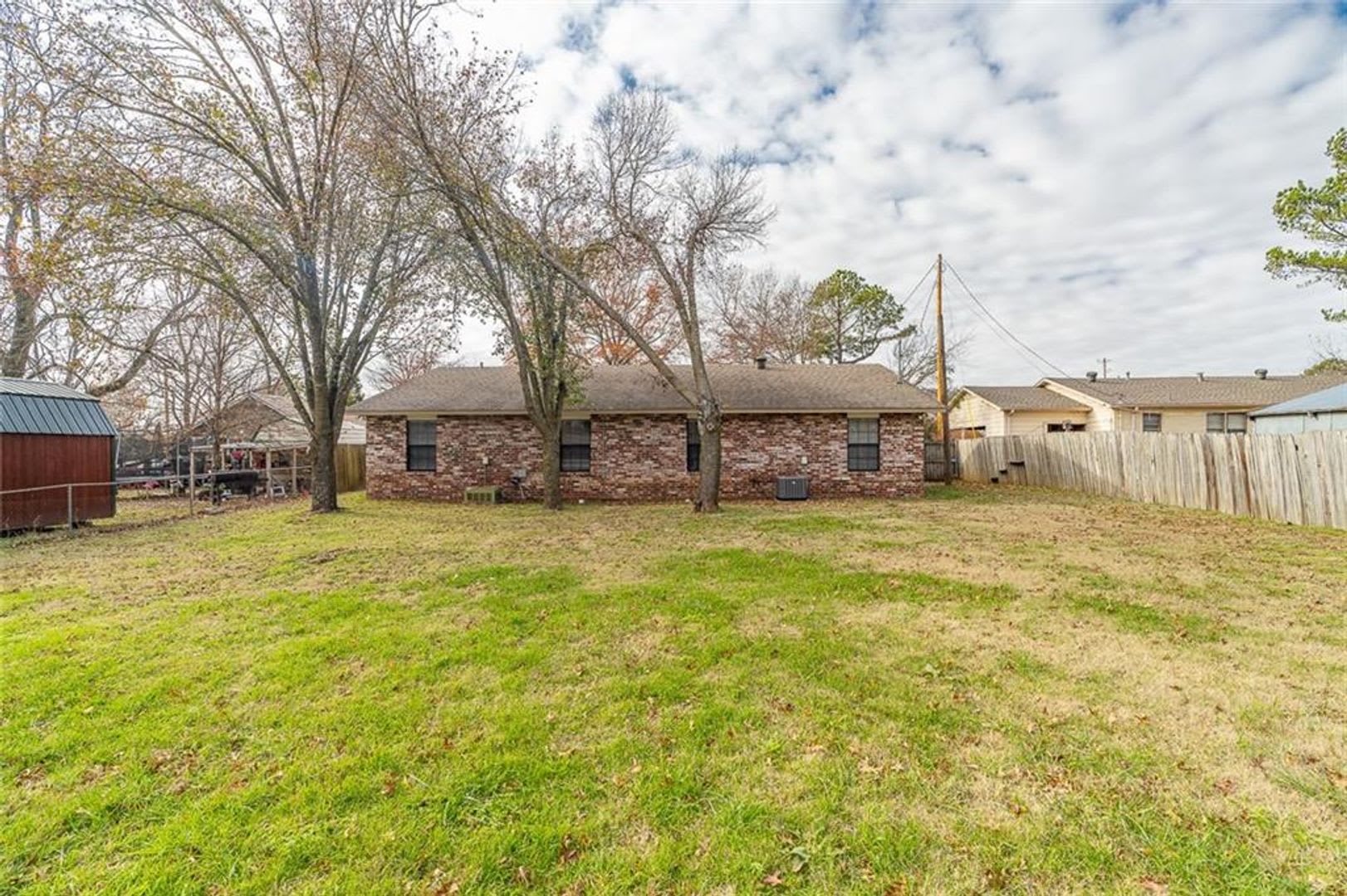 2 bedroom 2 bath duplex, 1 car garage – photo 3