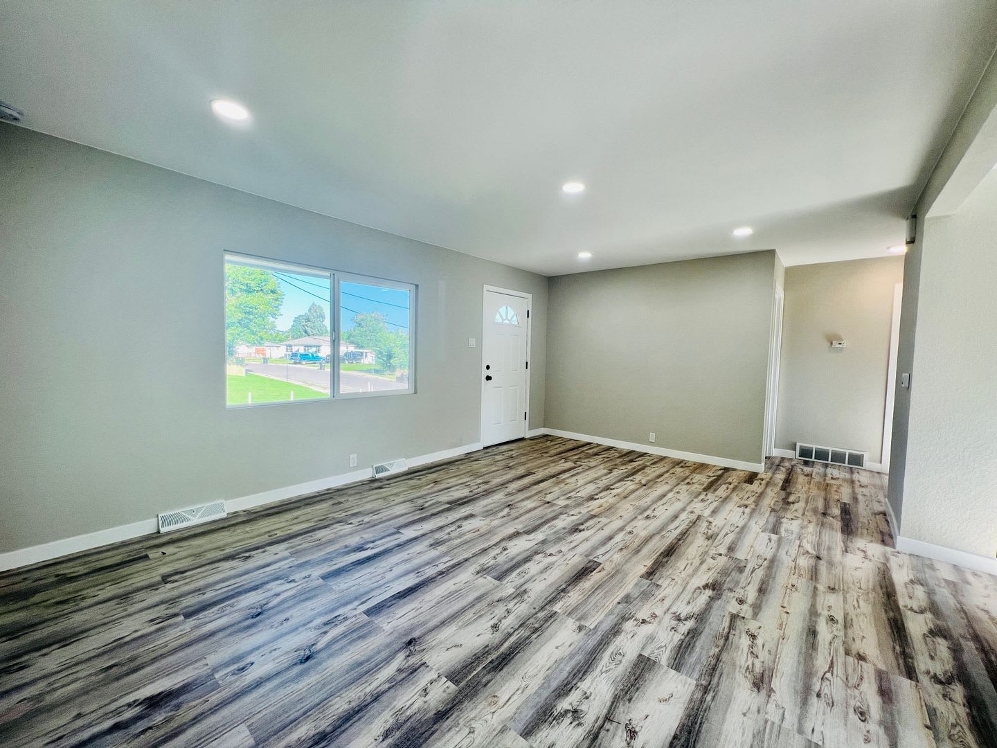 0 Deposit Option Fully Remodeled Ranch Gem Off Sheridan Close To Sloan Lake – photo 4