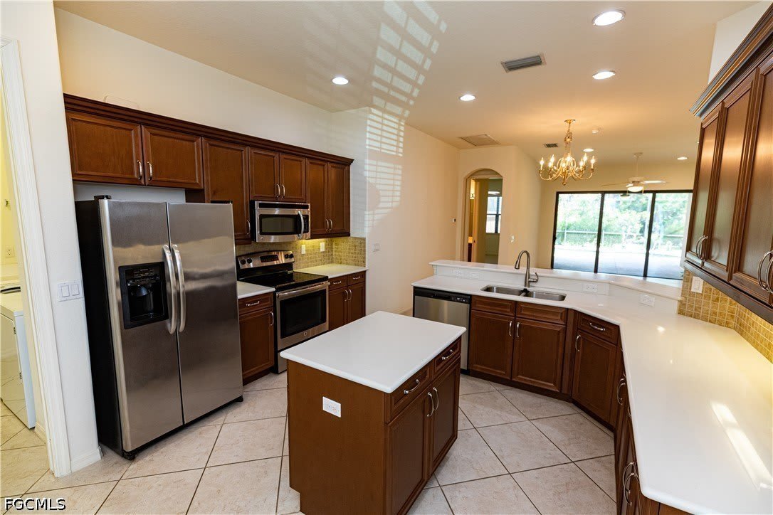 11108 Esteban Drive – photo 5