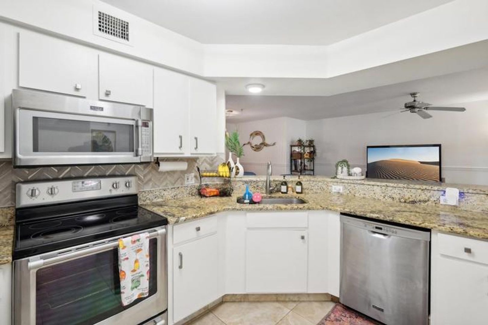 300 Scotia Drive 3040 Hypoluxo Fl 33462 7004 – photo 2