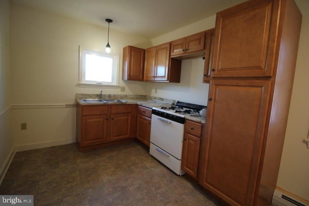 1217 GEORGETOWN Road – photo 3