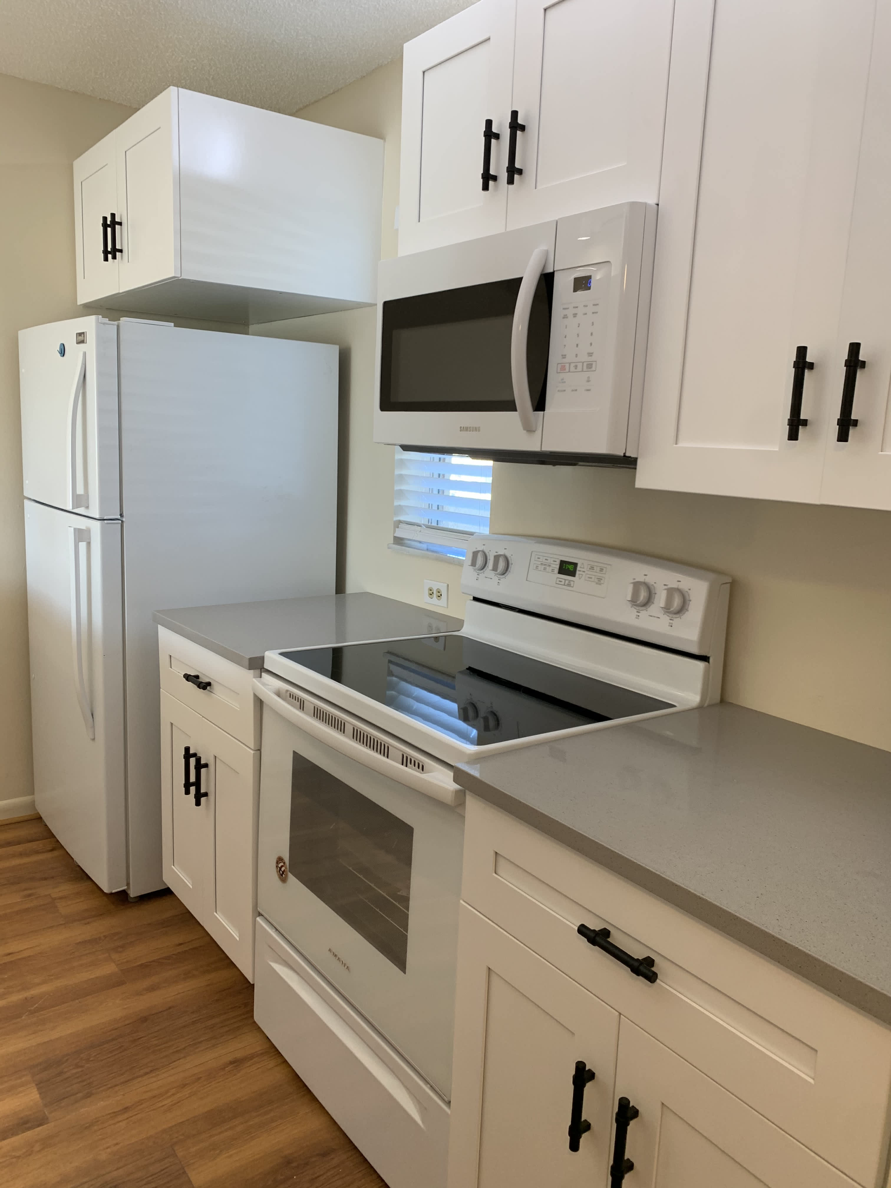 10038 Twin Lakes Dr – photo 2